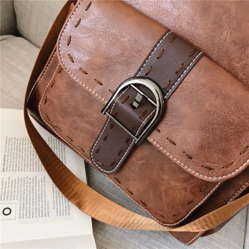 Small Vintage Backpack In Imitation Leather - Image 11