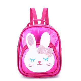 Sac à dos imitation cuir fille réfléchissant motif lapin rose avec un fond blanc