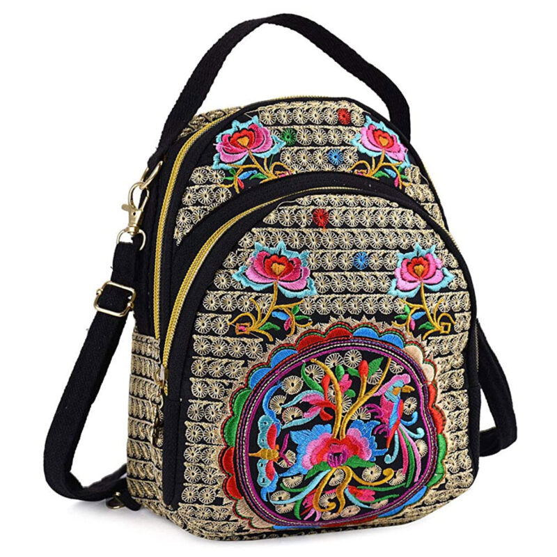 Sac À Dos Vintage Brodé Multicolore Avec Un Fond Blanc