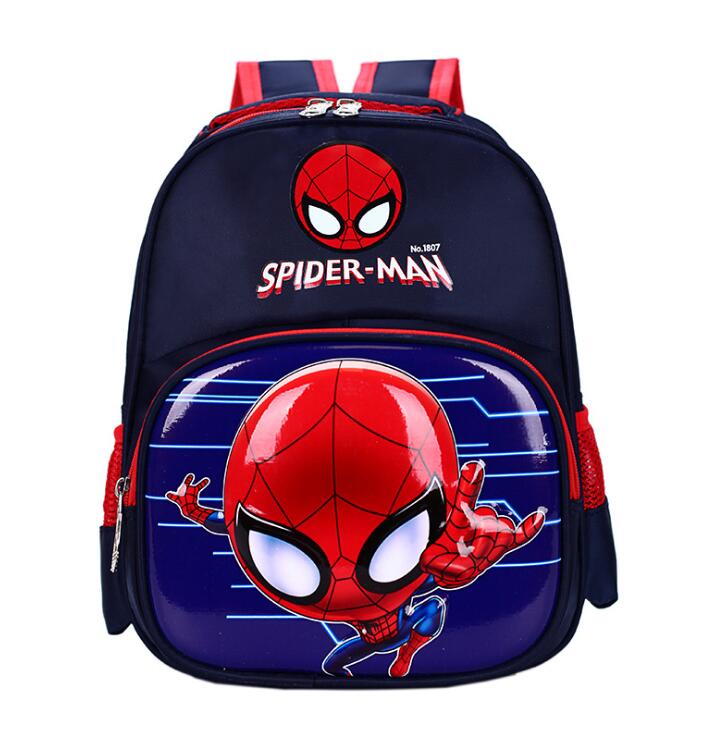 Sac à dos Disney Spider-man bleu avec un fond blanc