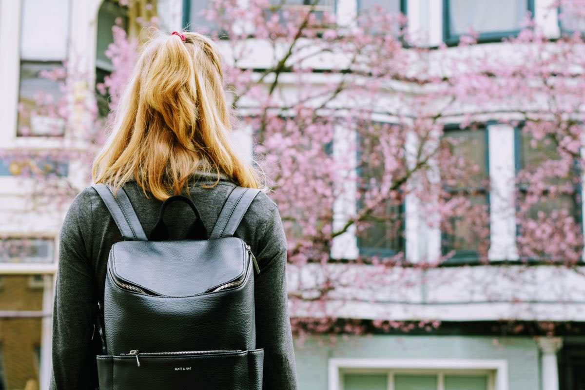 How To Carry A Woman'S Backpack