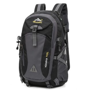 Ski backpack with USB in black and grey